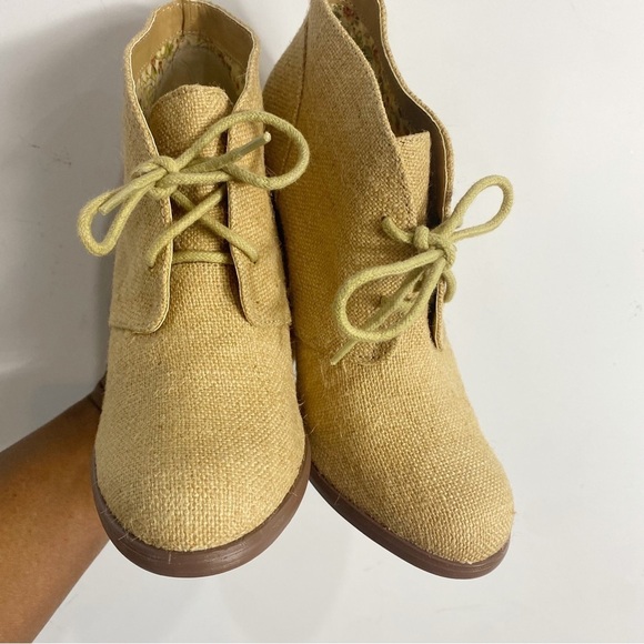 Seychelles Bismouth Burlap Booties - Picture 3 of 9